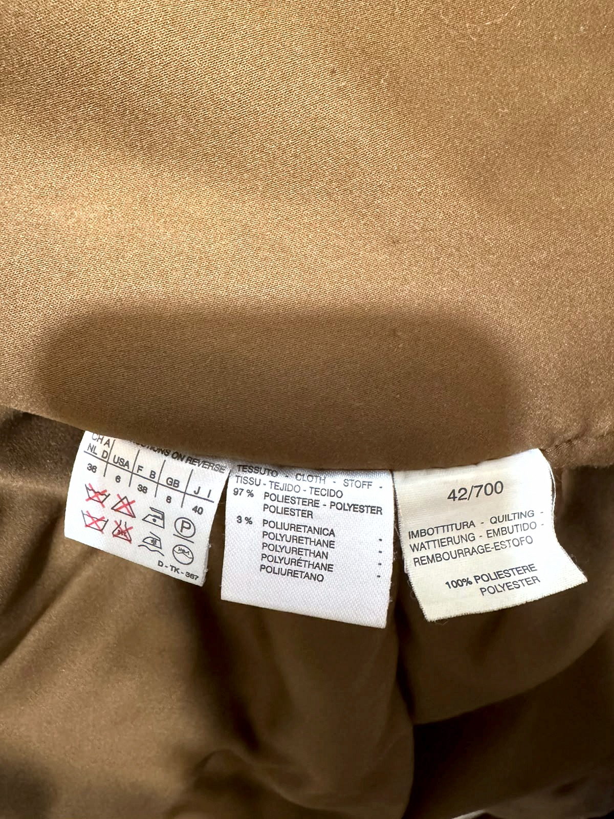Max Mara Quilted Coat in Brown Suede-Effect Microfibre Fabric 11