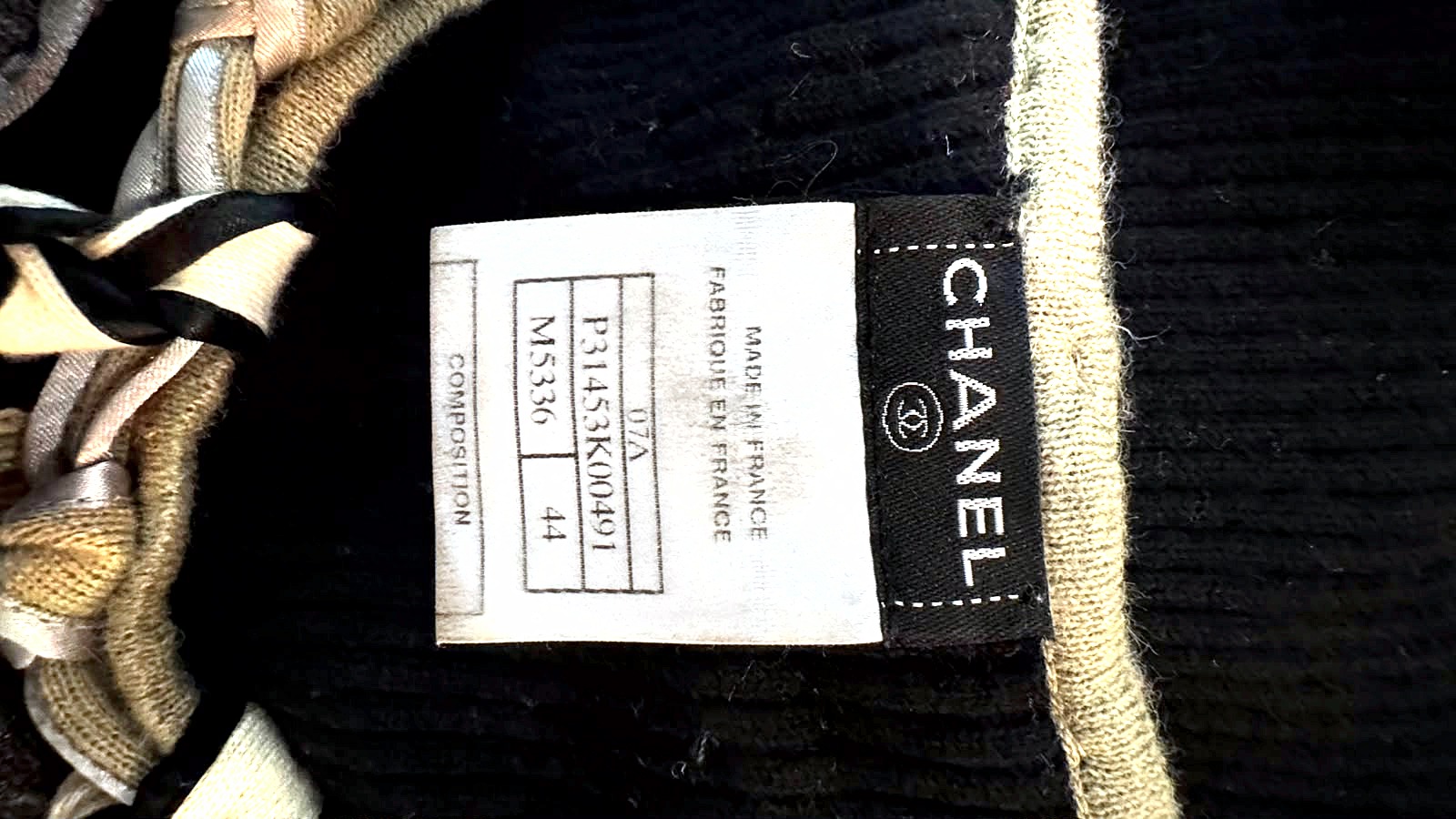 Chanel Pullover mit Knoten 4