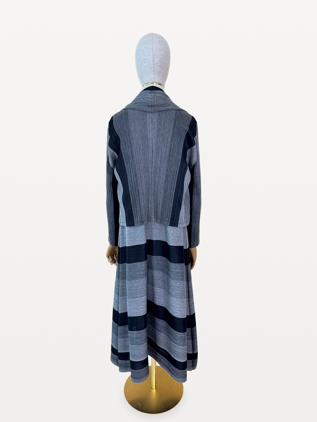 Pleats Please Issey Miyake Two-Piece Set (Long Dress and Pleated Jacket) in a Grey Melange and Black Colourway 5