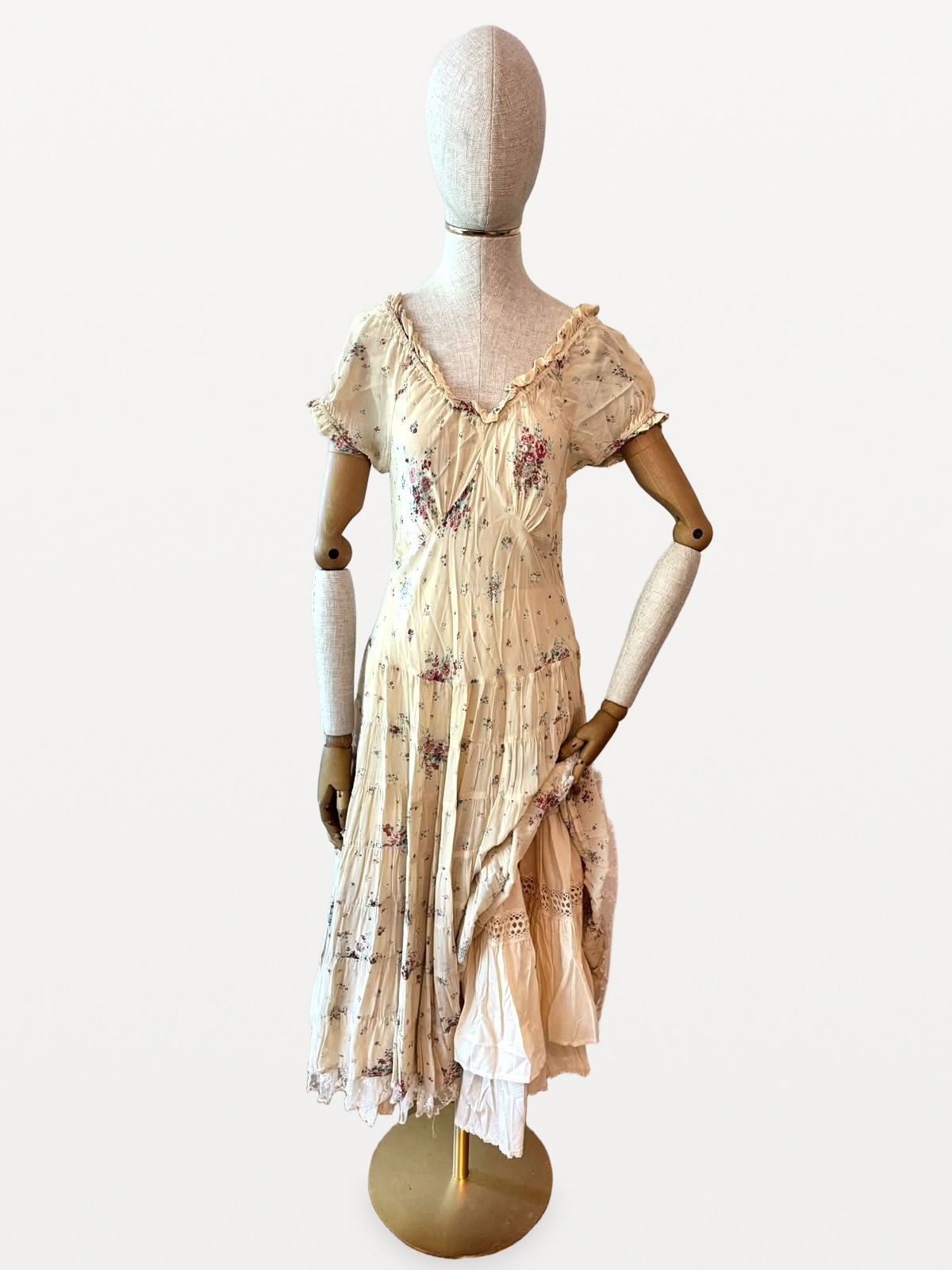 Marrika Nakk’s ‘Cowgirls’ Romantic Vintage Dress in Floral Cotton Voile 2