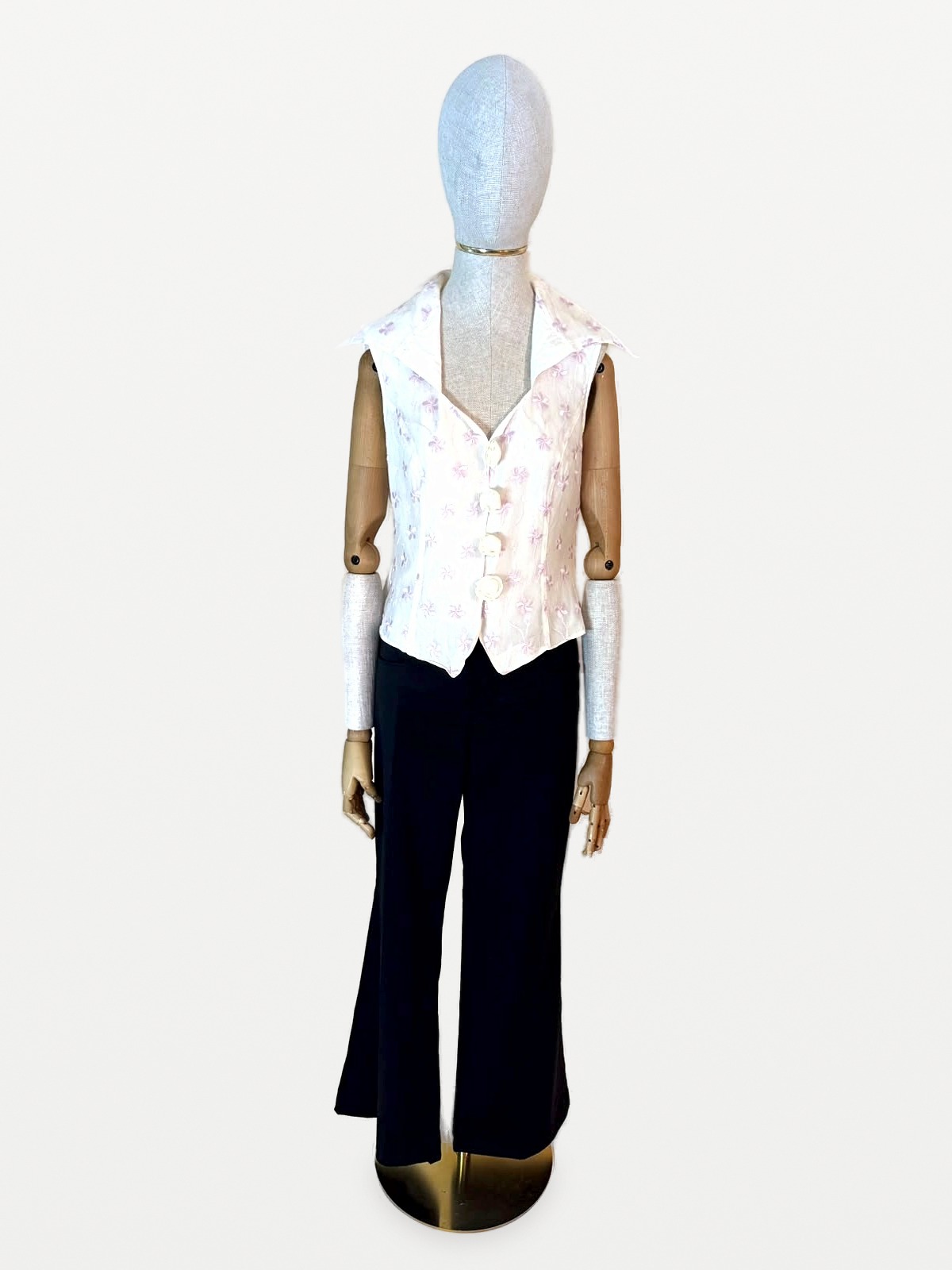Anne Fontaine Chaleco Blusa Anne Fontaine con Bordado Floral en Tono Lila
