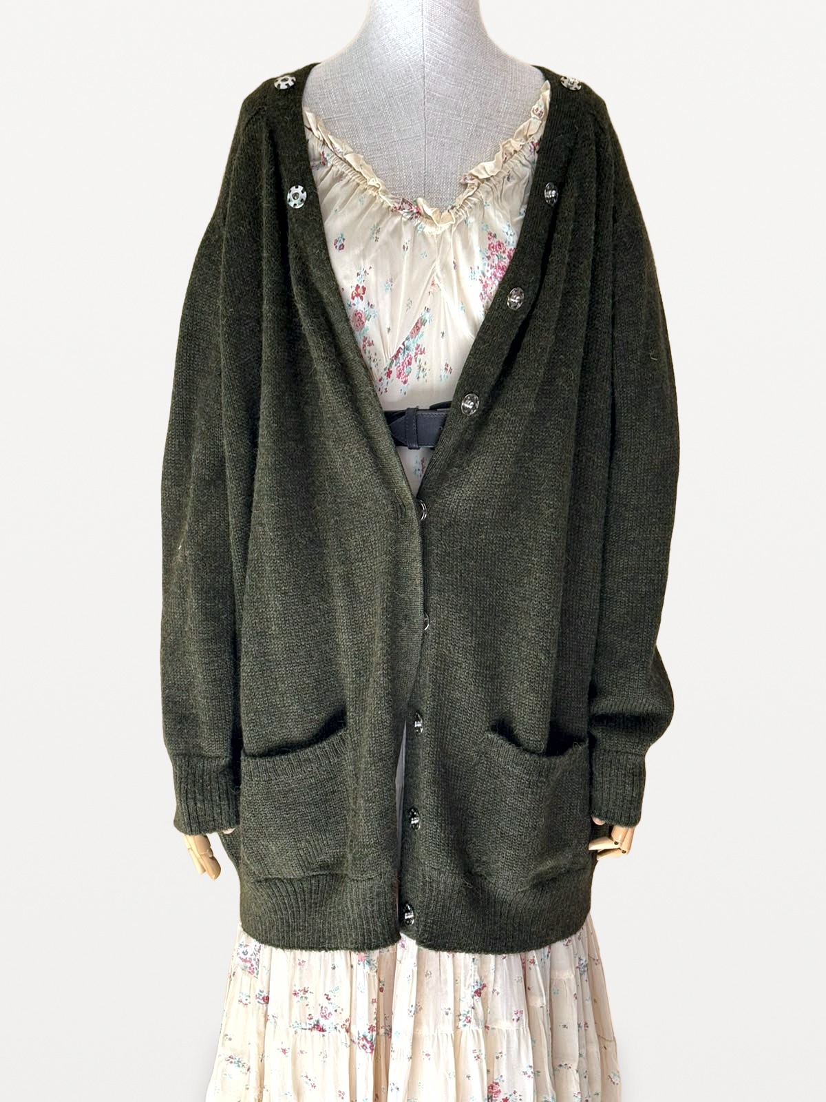 A Détacher’s Oversized Knitted Cardigan in Olive Green Wool and Alpaca 4