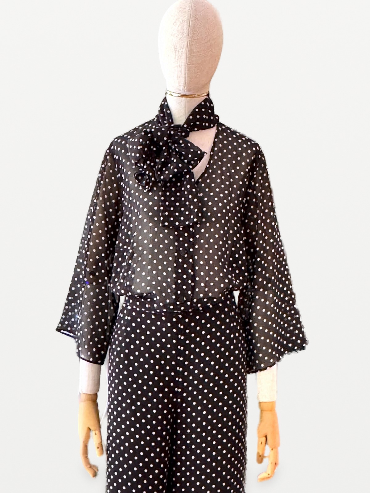 Marina Rinaldi Marina Rinaldi-Set aus Seide mit Polka-Dot-Muster (Bluse und Hose) 3