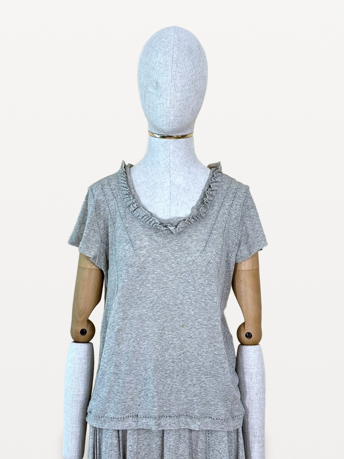 Issey Miyake HaaT Issey Miyake ‘HaaT’ Two-Piece Set (Short-Sleeved Top and Asymmetrical Skirt) in Grey Vigoré Cotton Knit 2