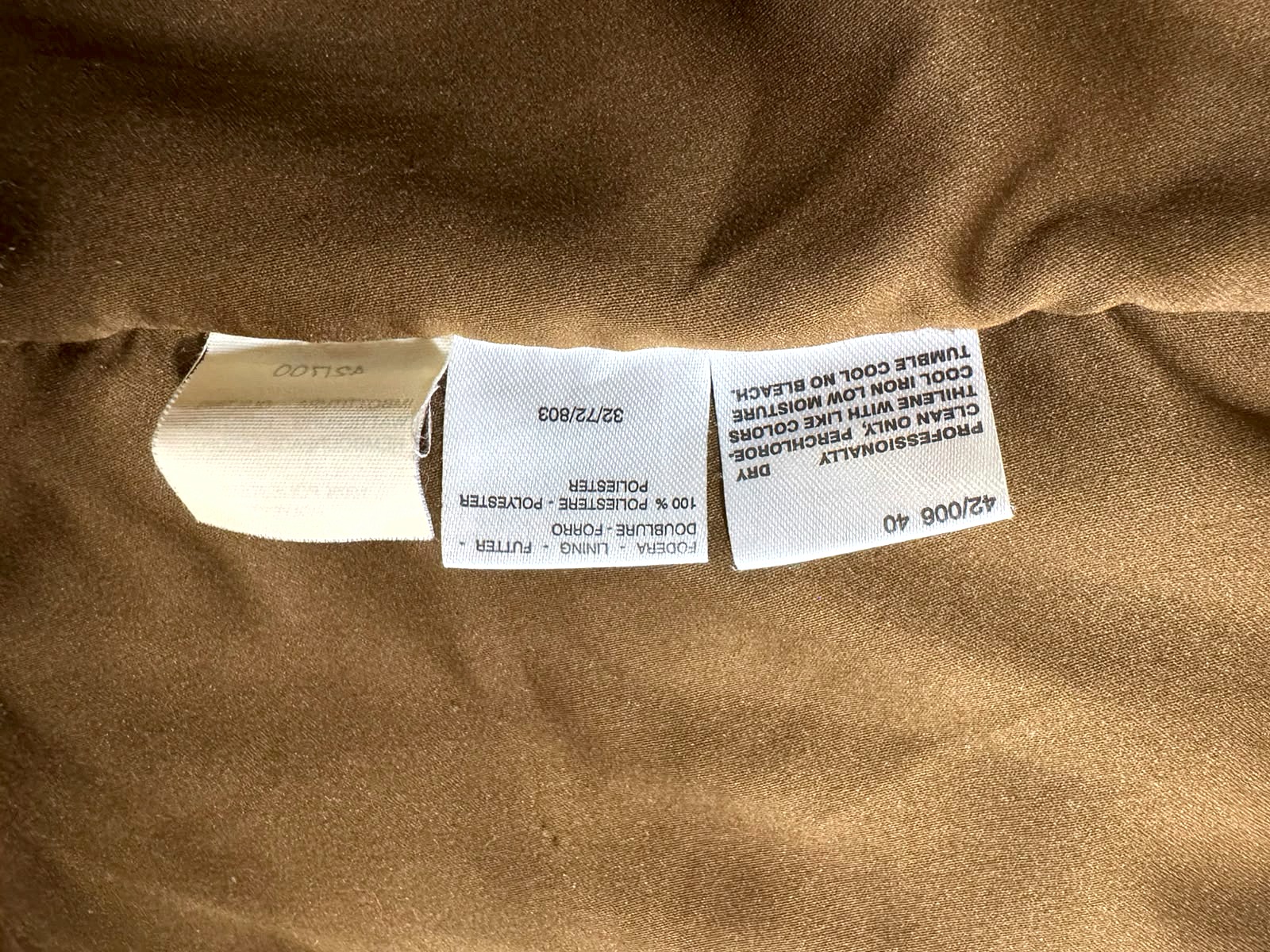 Max Mara Quilted Coat in Brown Suede-Effect Microfibre Fabric 12