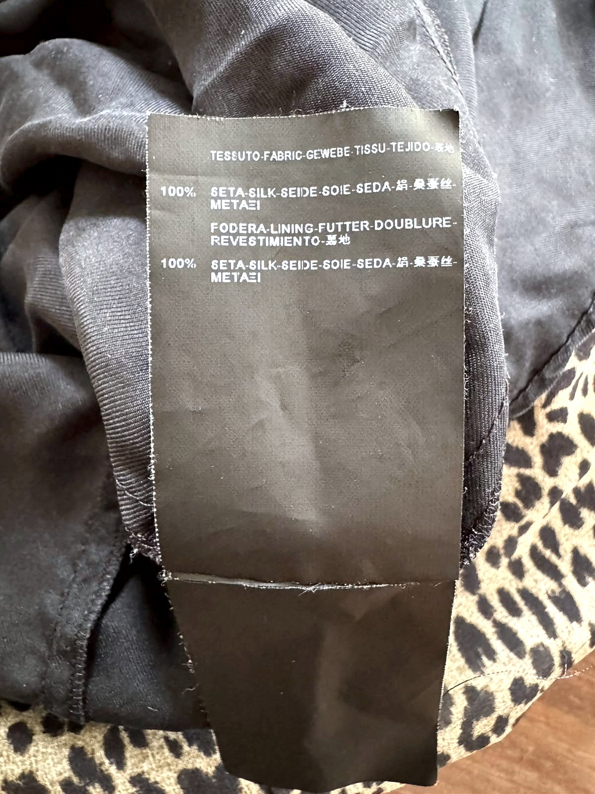 Vestido Camisero Sin Mangas Saint Laurent Paris con Estampado de Leopardo 2