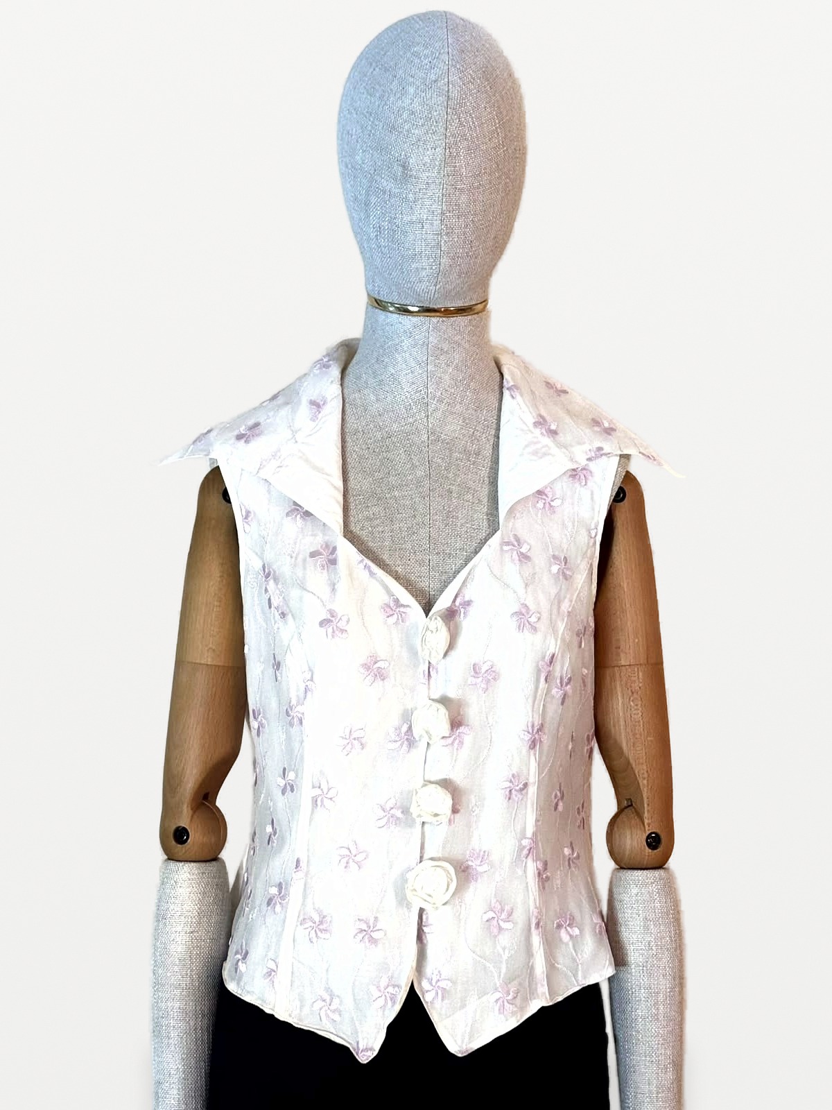 Anne Fontaine Chaleco Blusa Anne Fontaine con Bordado Floral en Tono Lila 2