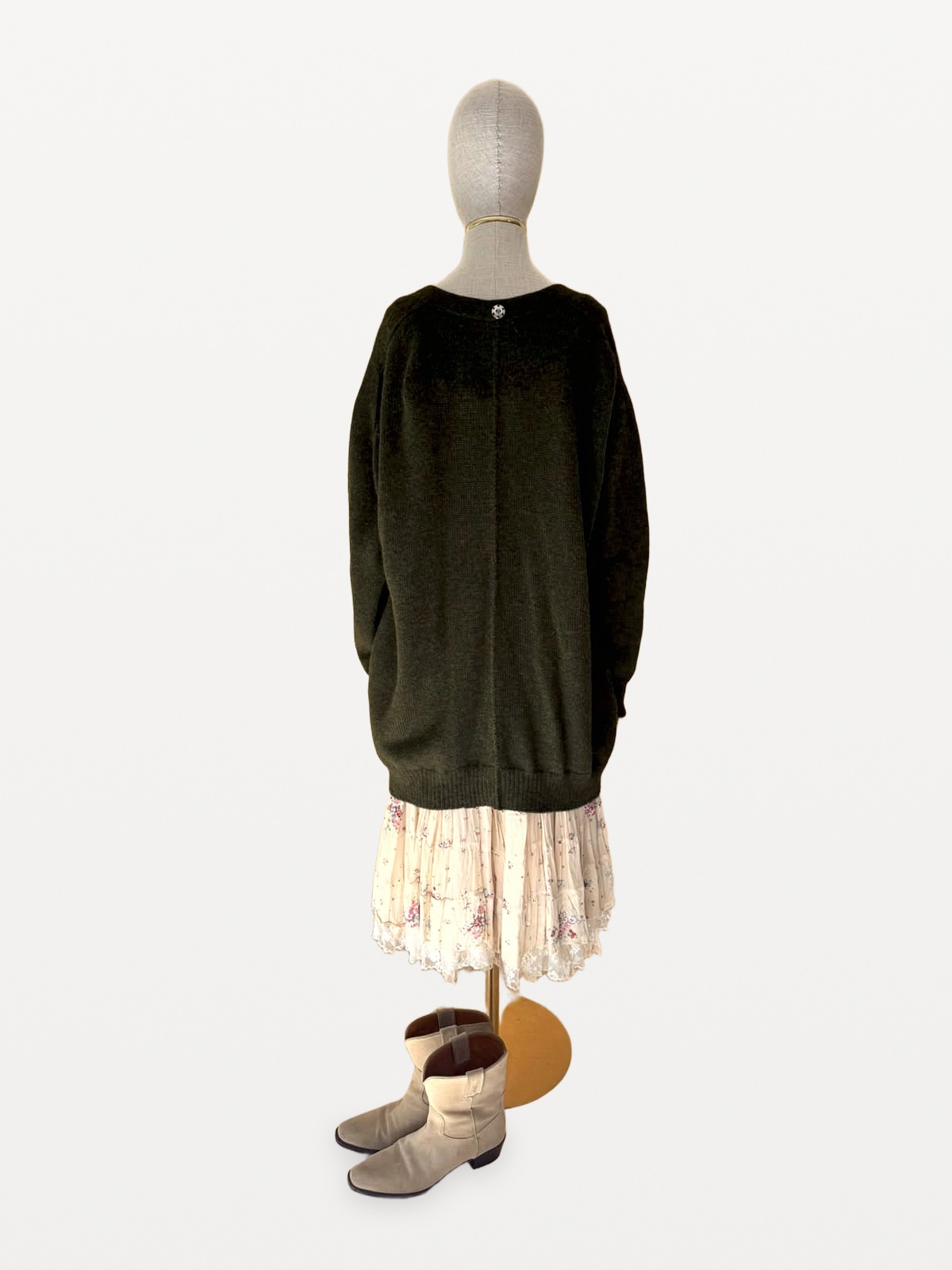 A Détacher’s Oversized Knitted Cardigan in Olive Green Wool and Alpaca 6