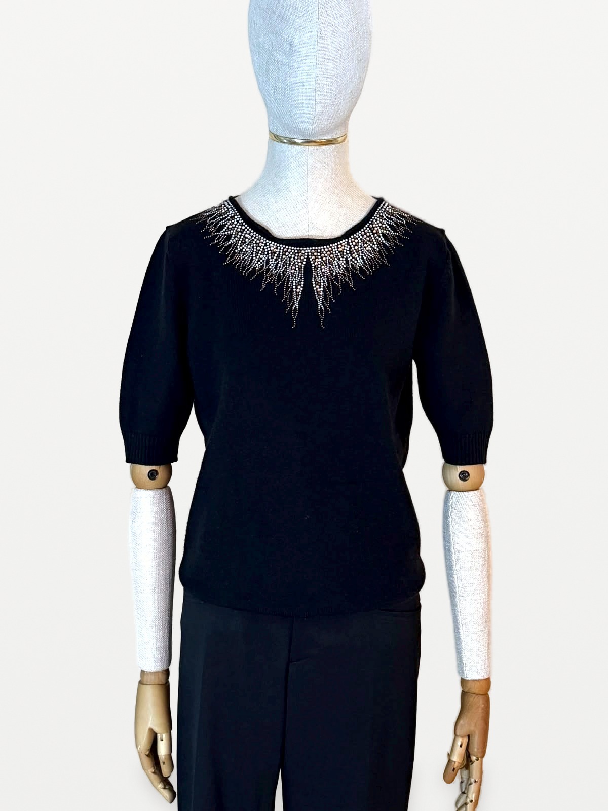 Chanel Top de Punto Chanel Vintage con Escote Incrustado de Cristales Estilo Gargantilla 4