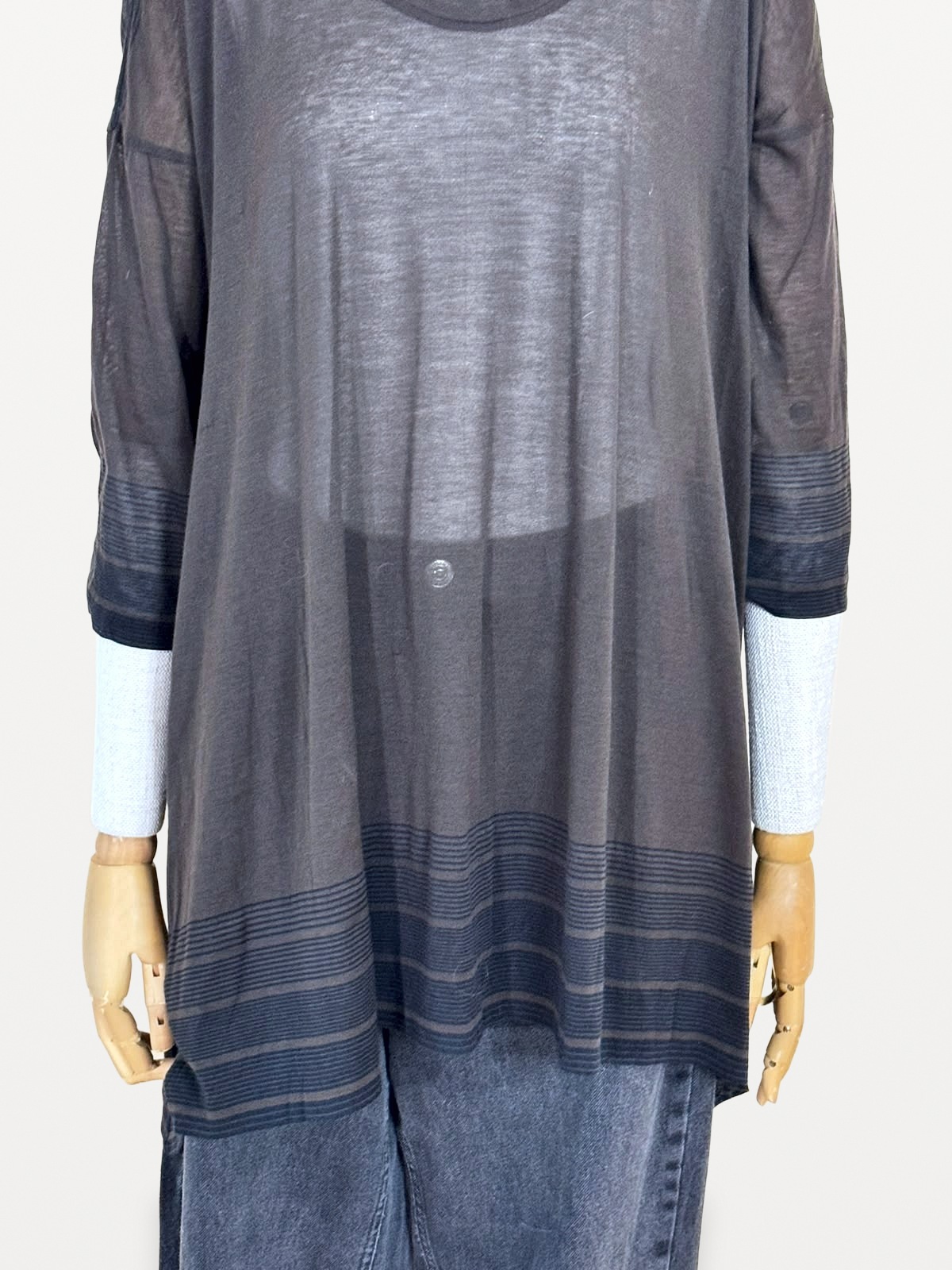 Issey Miyake HaaT Issey Miyake ‘HaaT’ tunic in ultra-lightweight 100% cotton knit 5